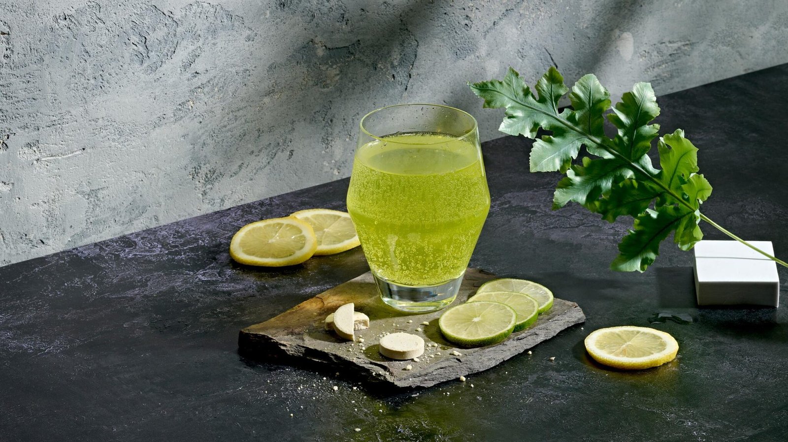 Foto de medicina natural con limones